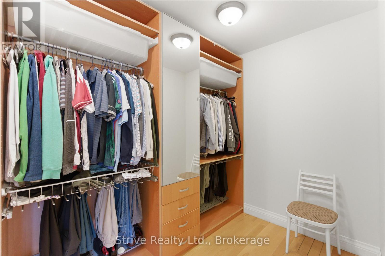 53 MONKTON AVENUE - 32