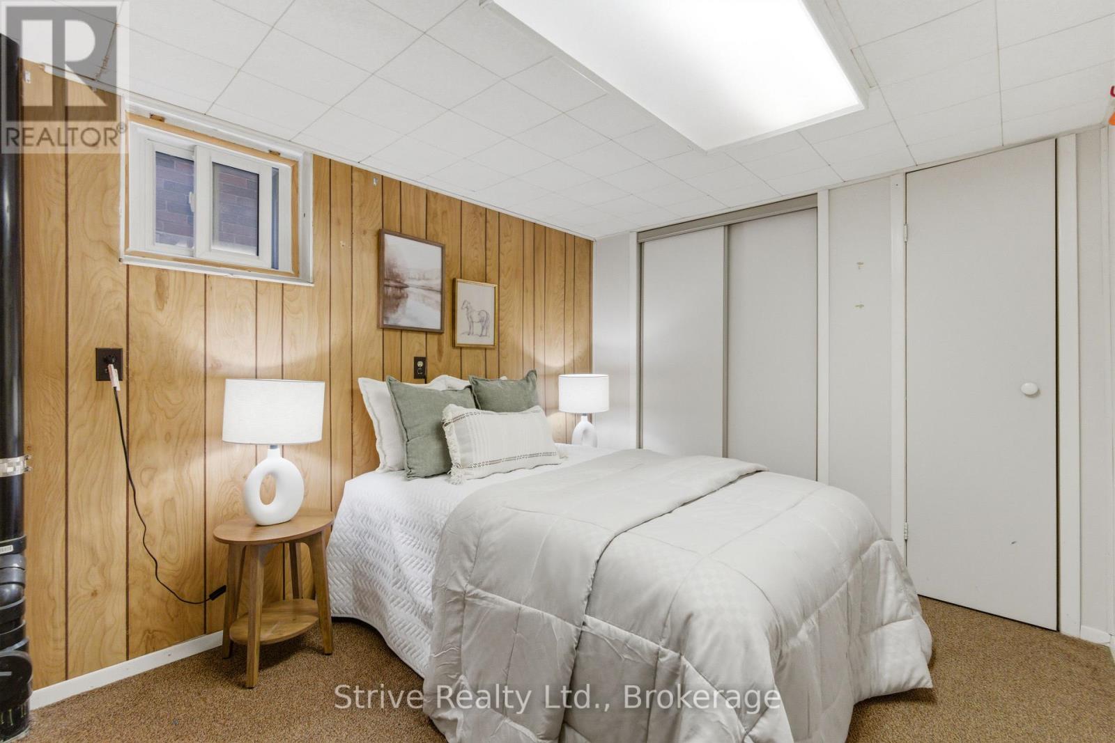53 MONKTON AVENUE - 40