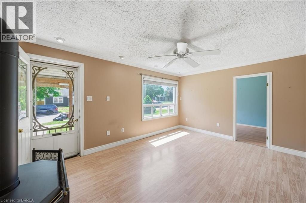 121 WILKES Street - 8