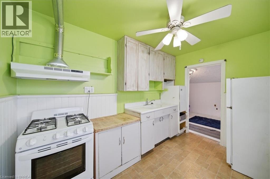 121 WILKES Street - 22