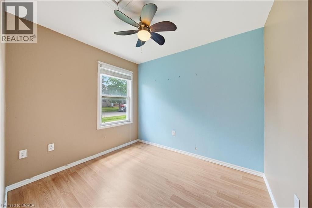 121 WILKES Street - 11