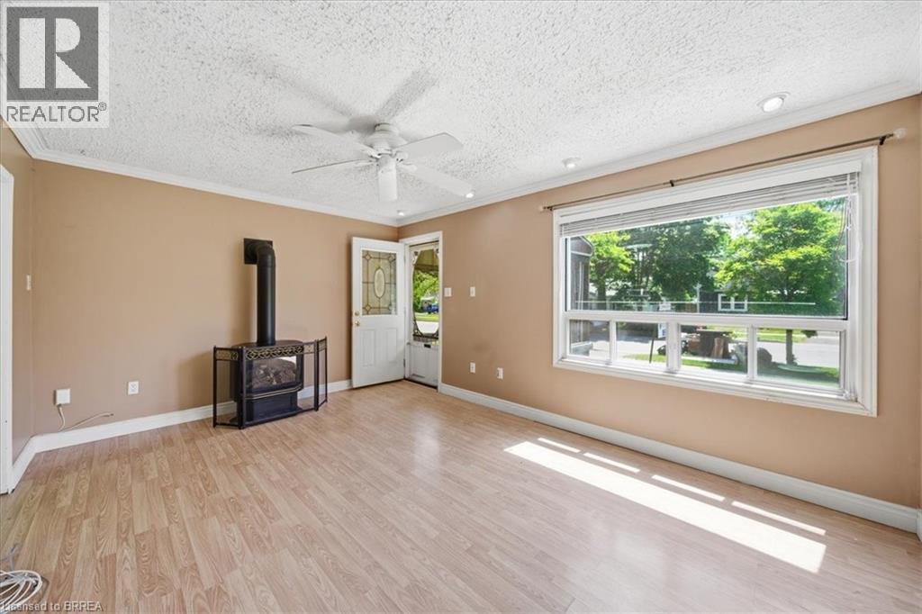 121 WILKES Street - 10