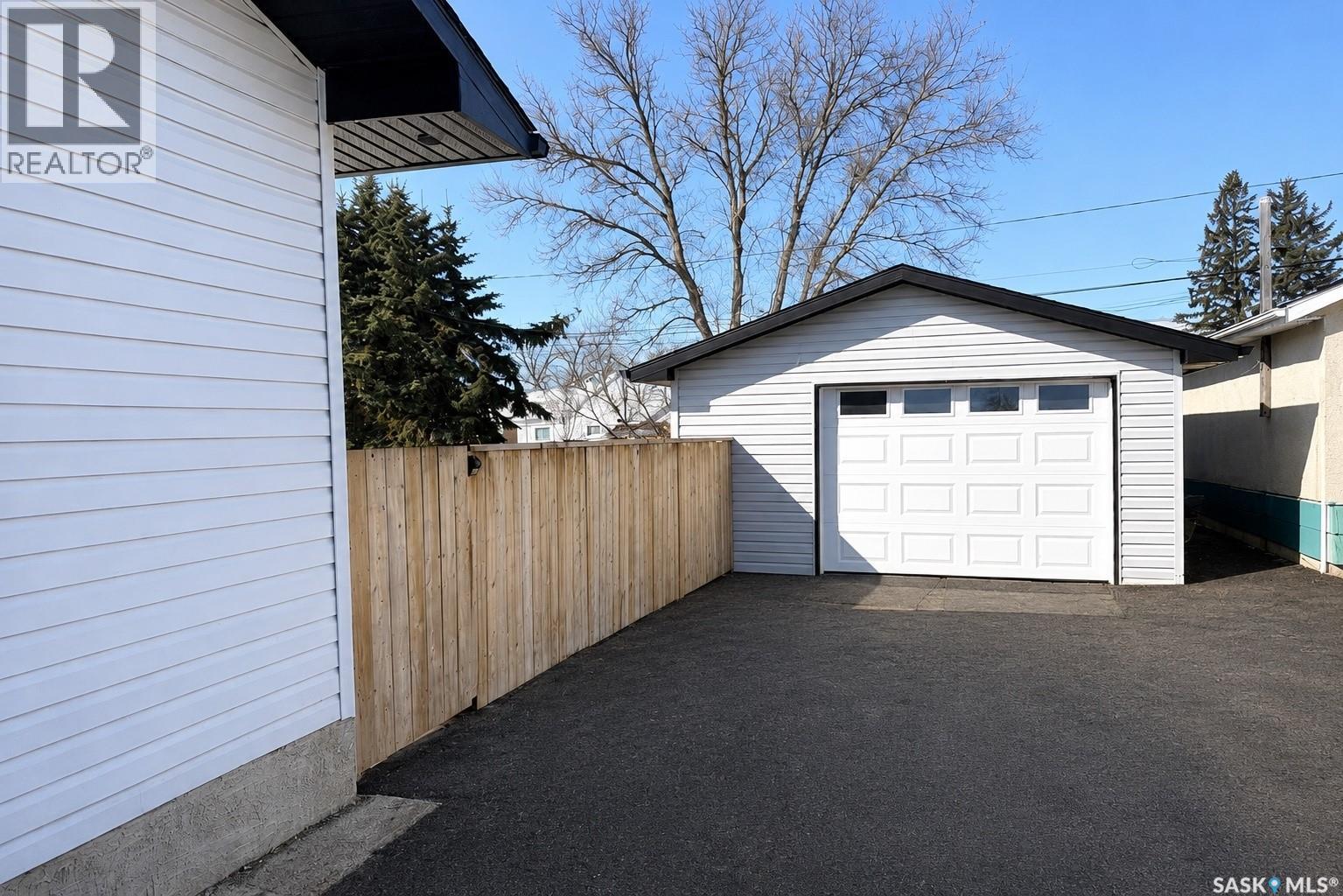 214 Pierce STREET — photo 16