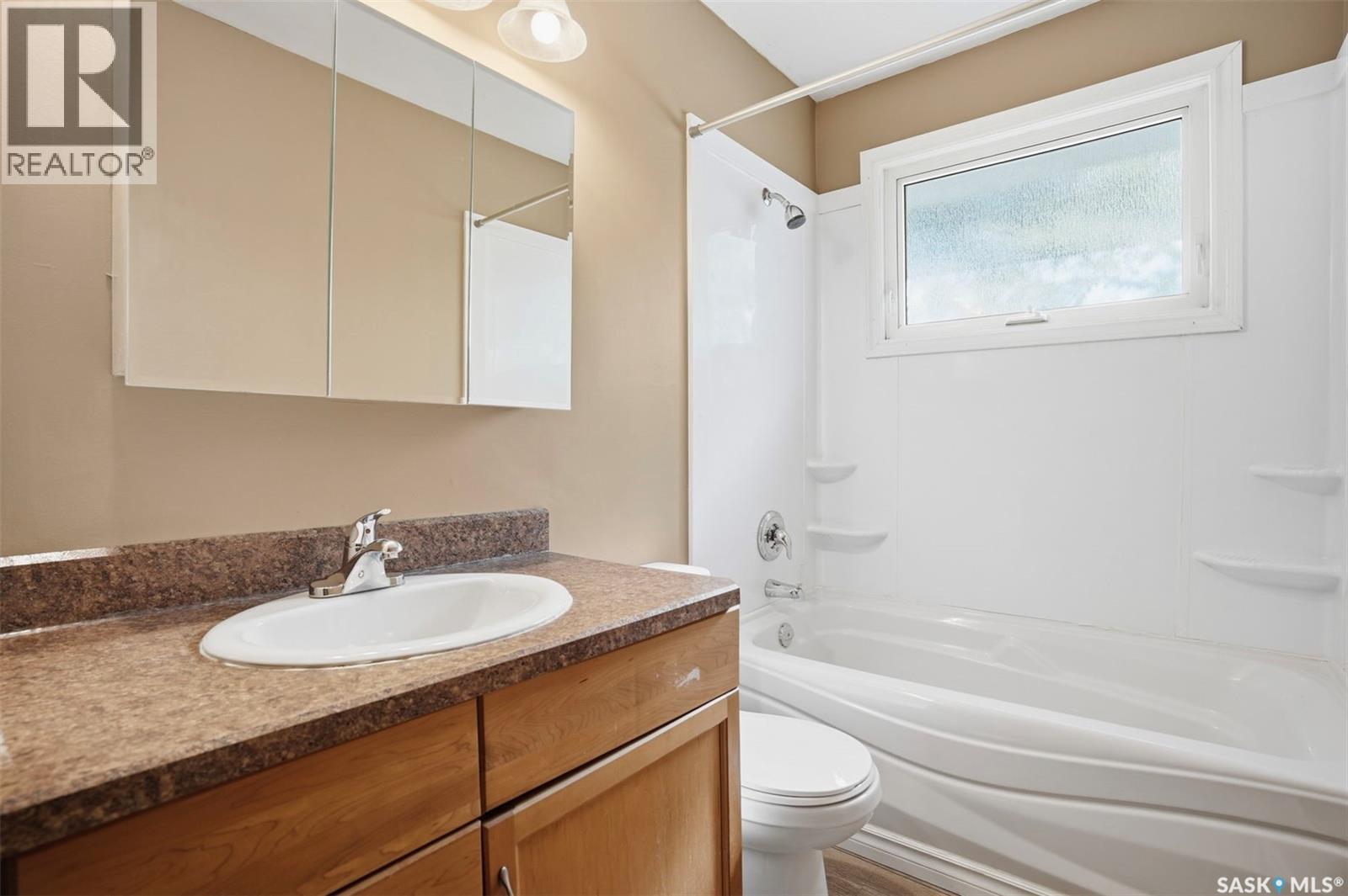 2019 Louise AVENUE - 15
