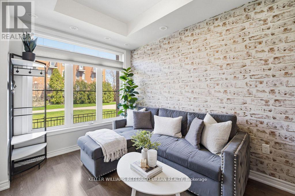 Listing photo of 241 - 390 HOPEWELL AVENUE