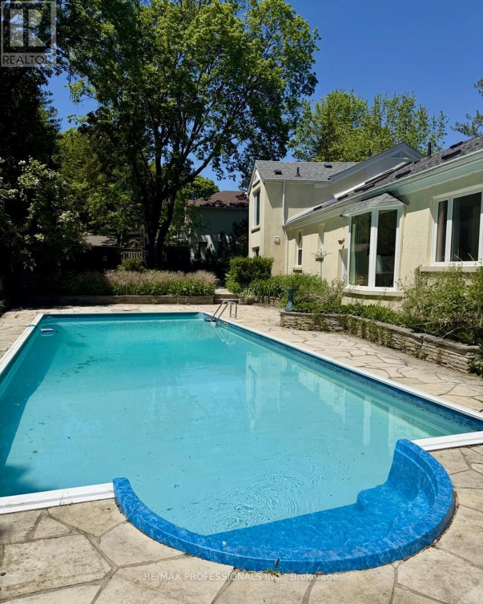 560 MEADOW WOOD ROAD - 8