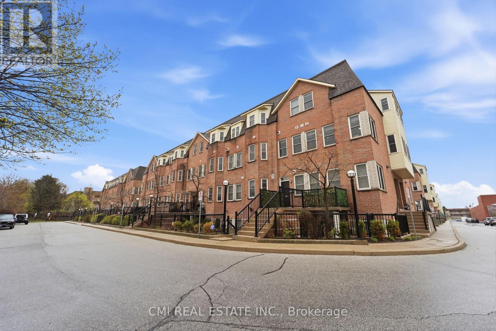 #164 760 LAWRENCE AVENUE W - 2