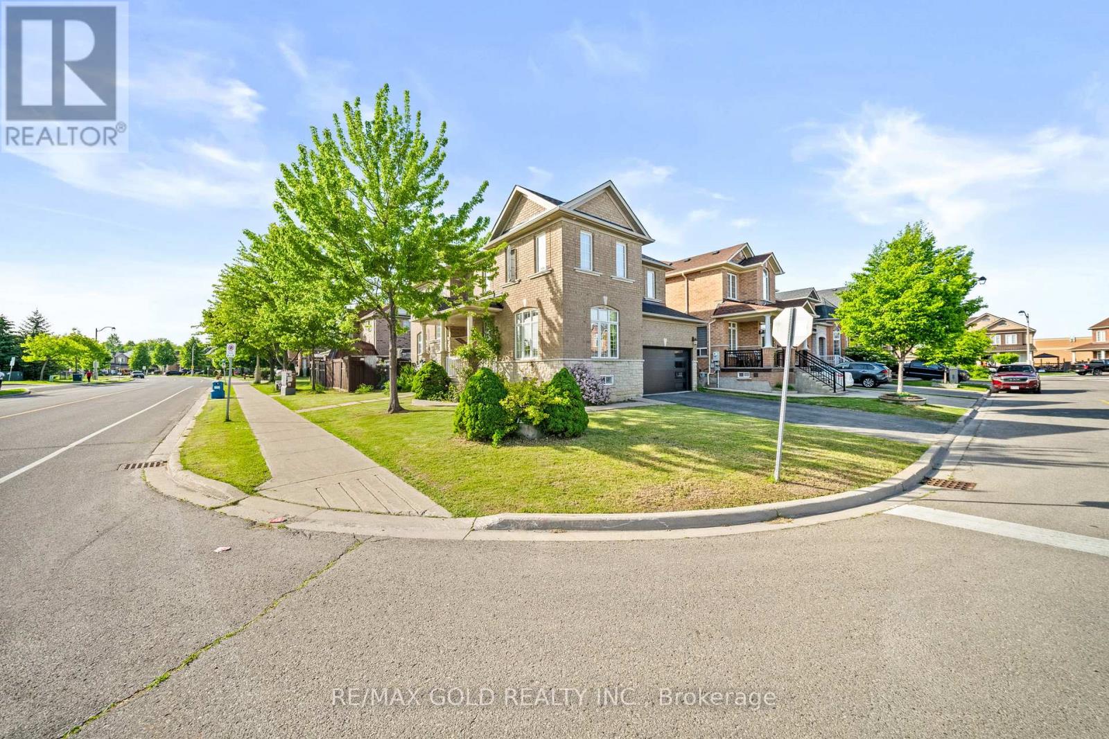 261 MOUNTAINASH ROAD - 40