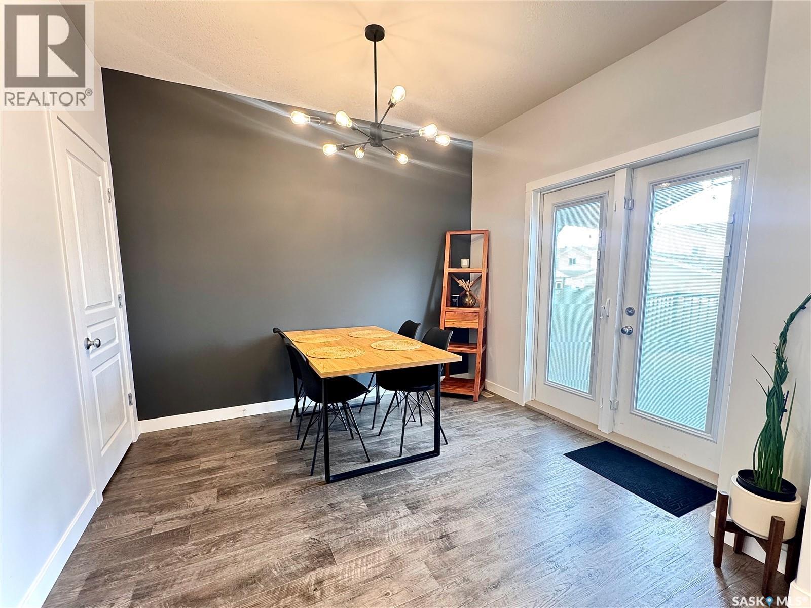 7937 Flax AVENUE - 7