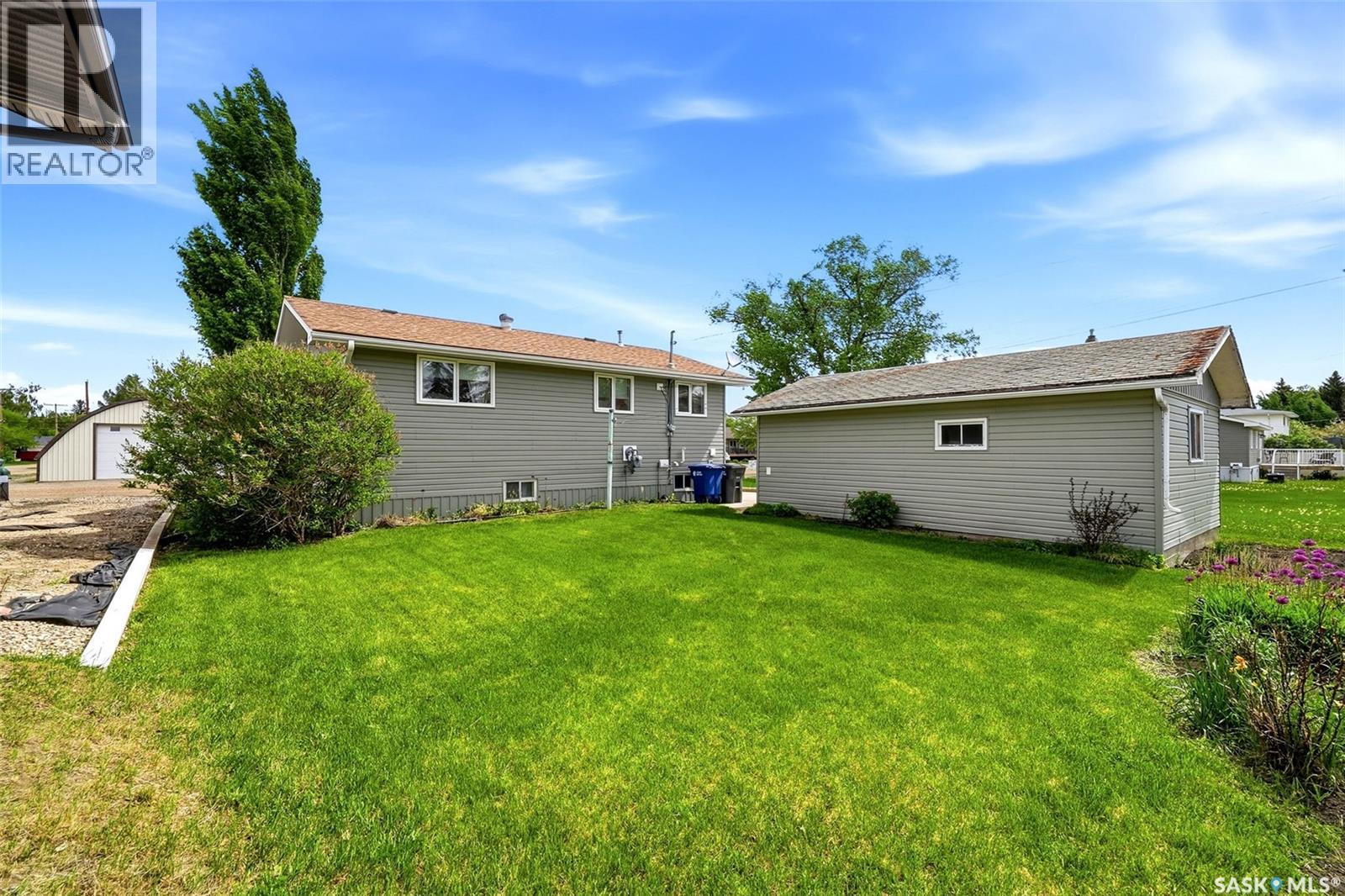 204 1st AVENUE — photo 33