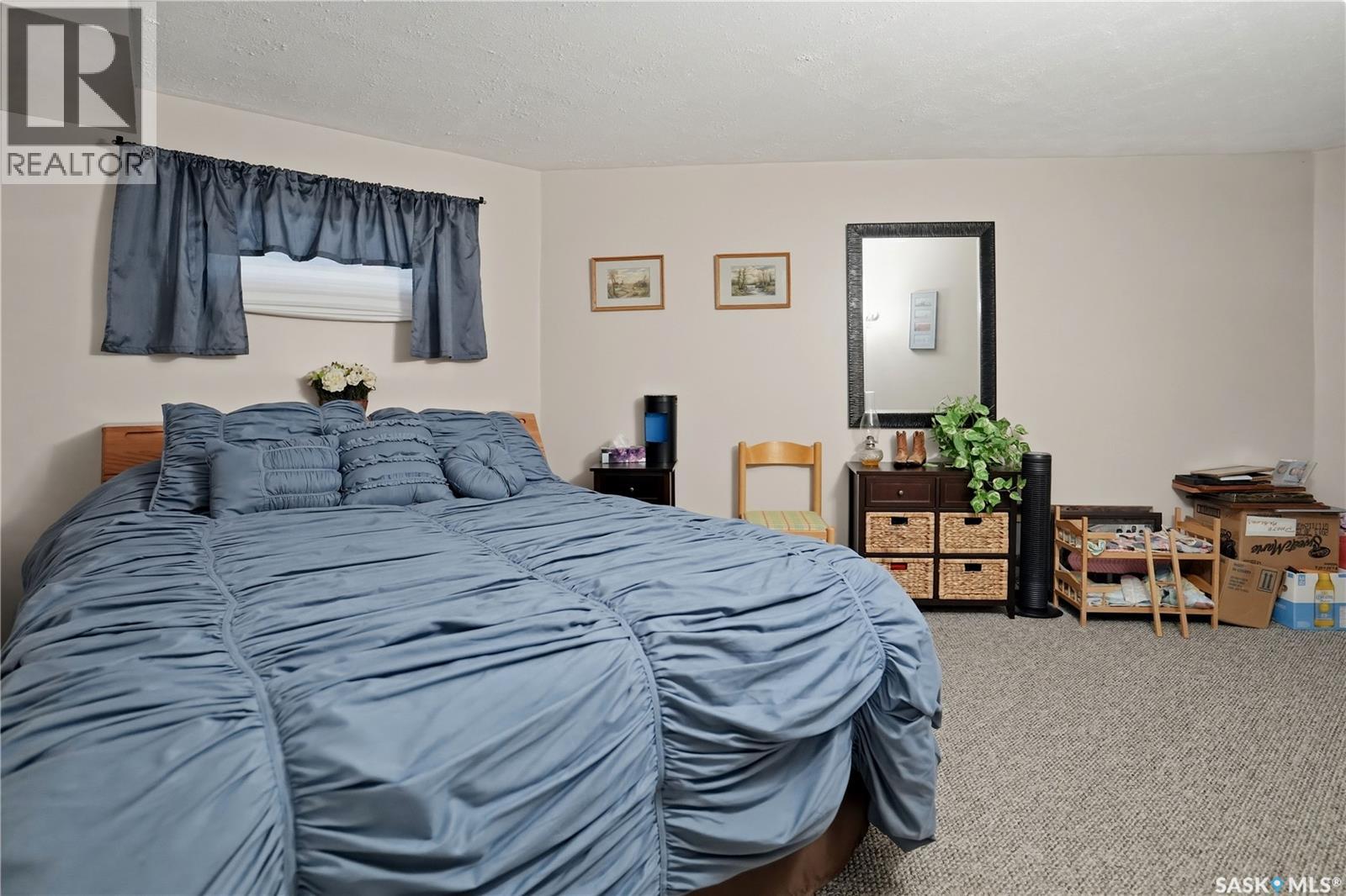 640 Beach AVENUE — photo 31
