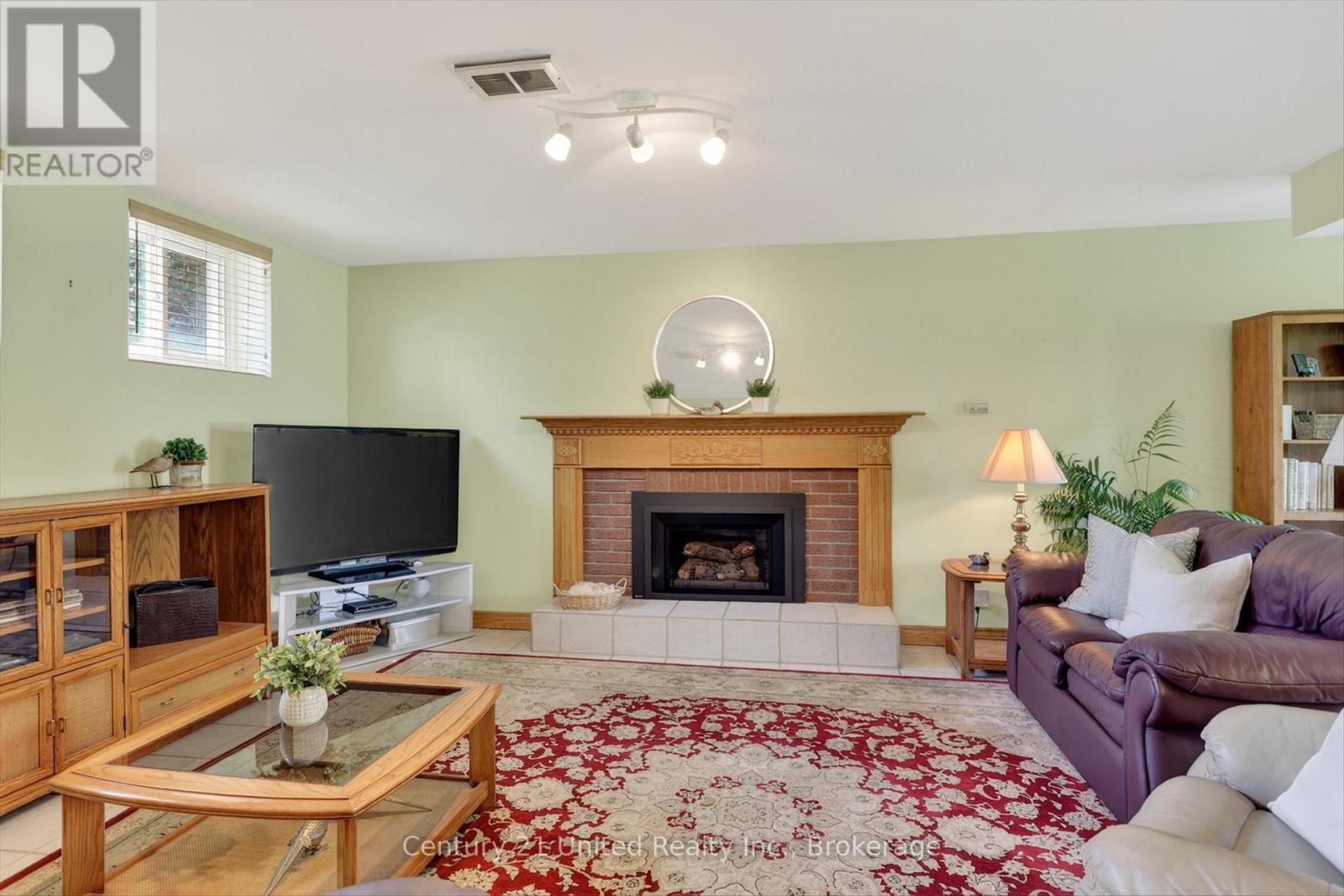 1190 NUFOREST DRIVE - 29