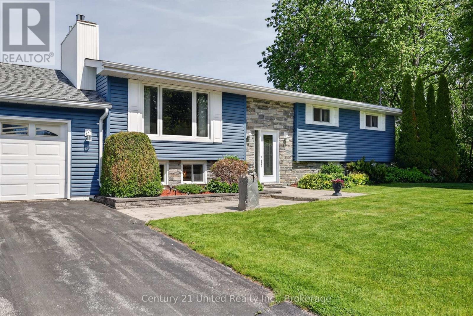 1190 NUFOREST DRIVE - 6