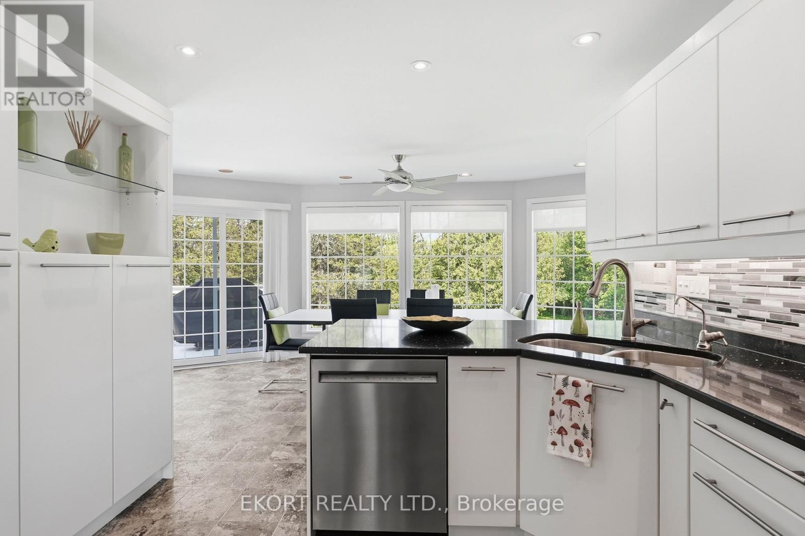 53 O'NEILL DRIVE - 15