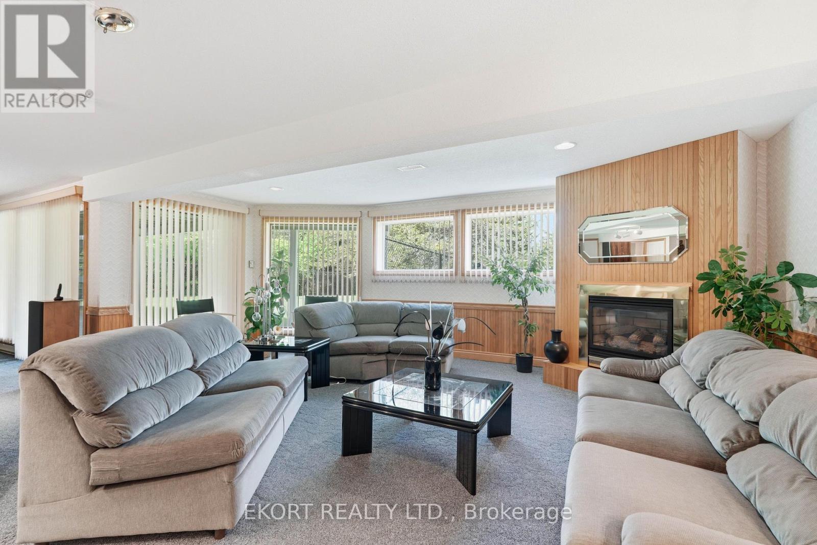53 O'NEILL DRIVE - 33