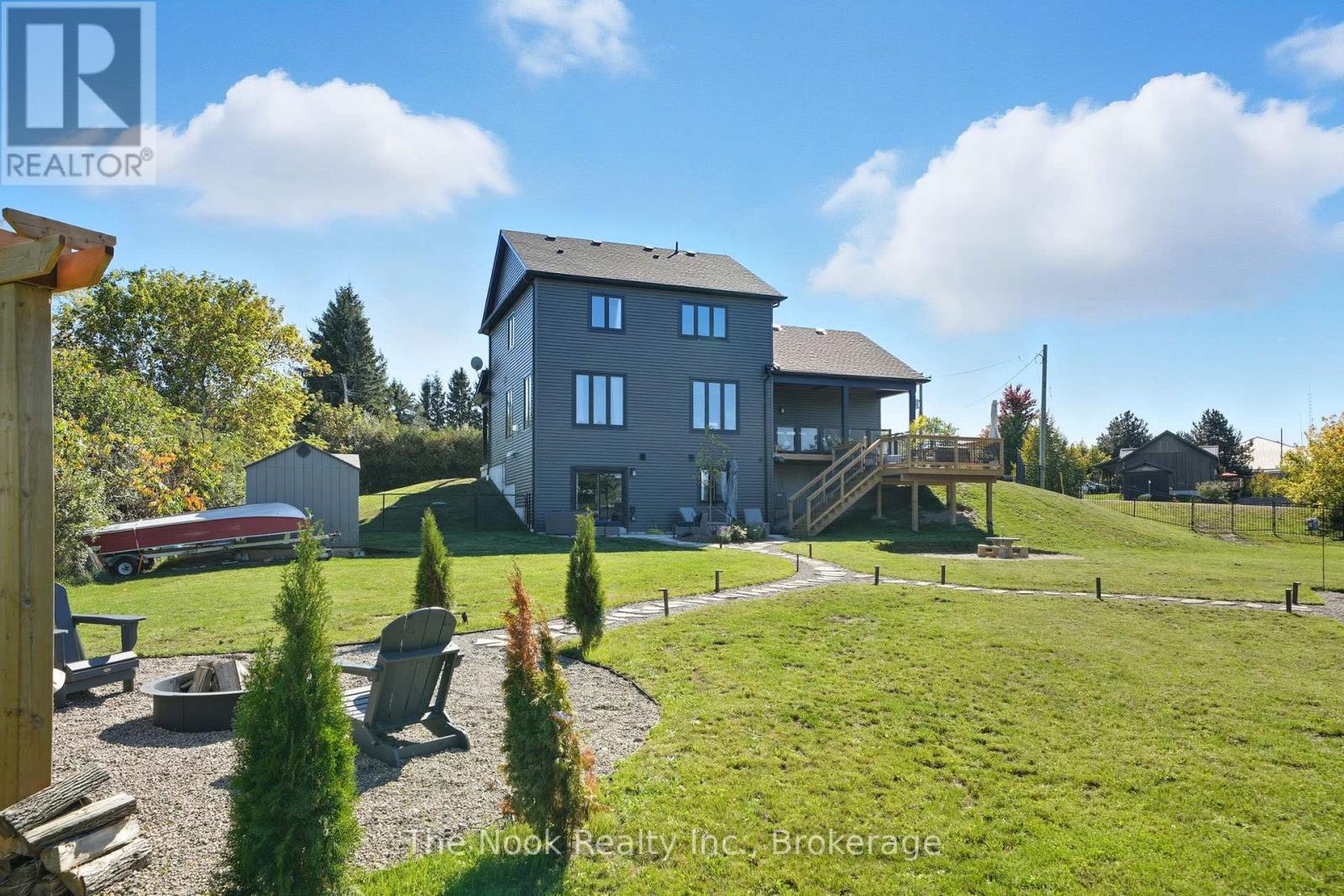 39 HELEN CRESCENT - 47