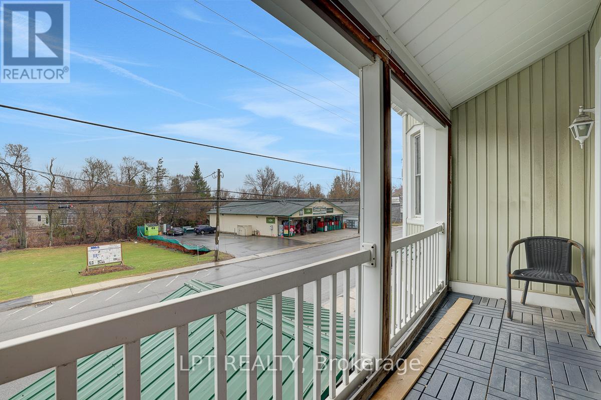 8197 VICTORIA STREET - 31