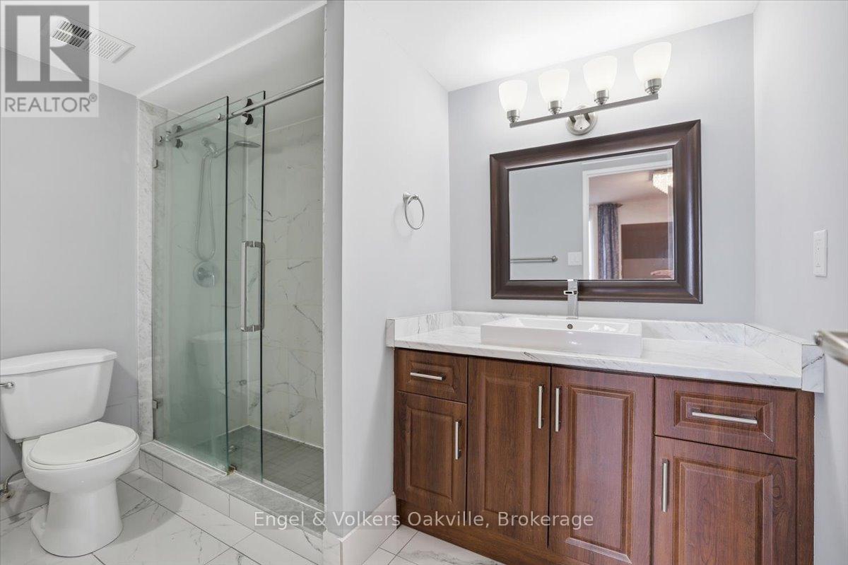 #625 1000 CEDARGLEN GATE - 23