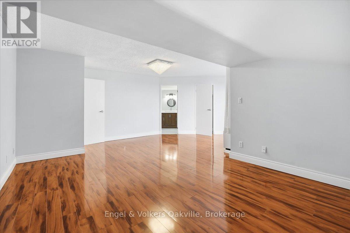 #625 1000 CEDARGLEN GATE - 25