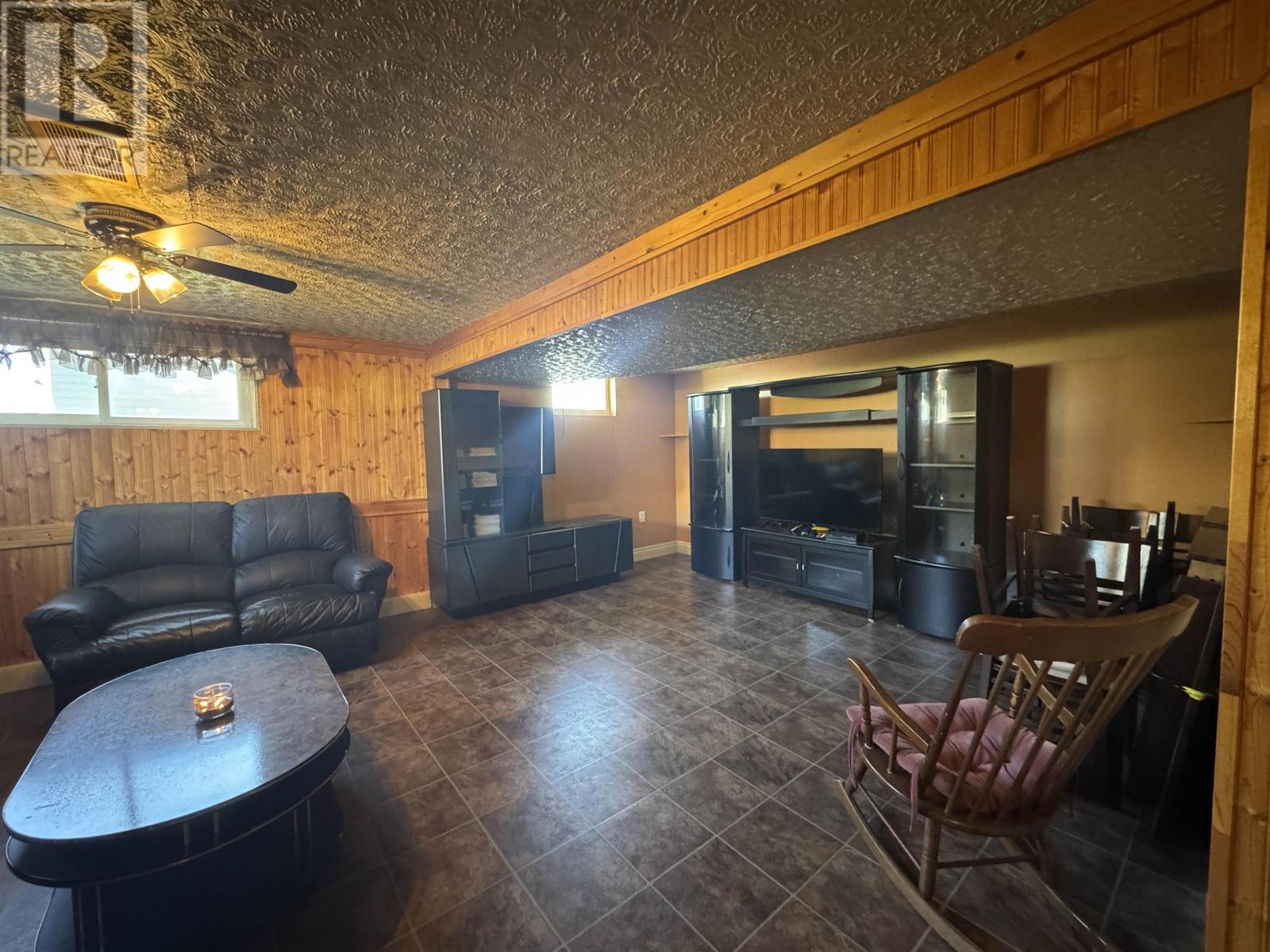3 Falcon Drive - 19