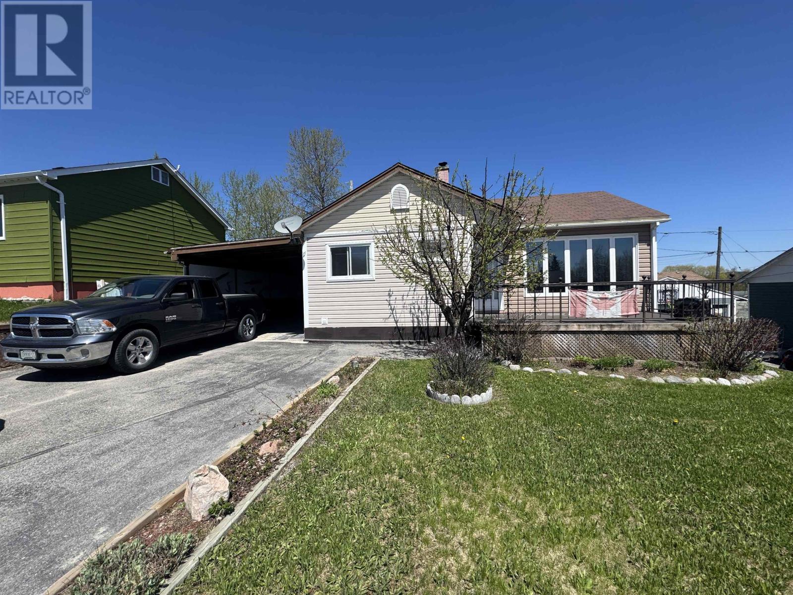 3 Falcon Drive - 1