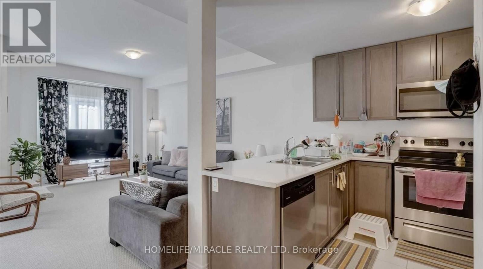 #132 77 DIANA AVENUE - 12