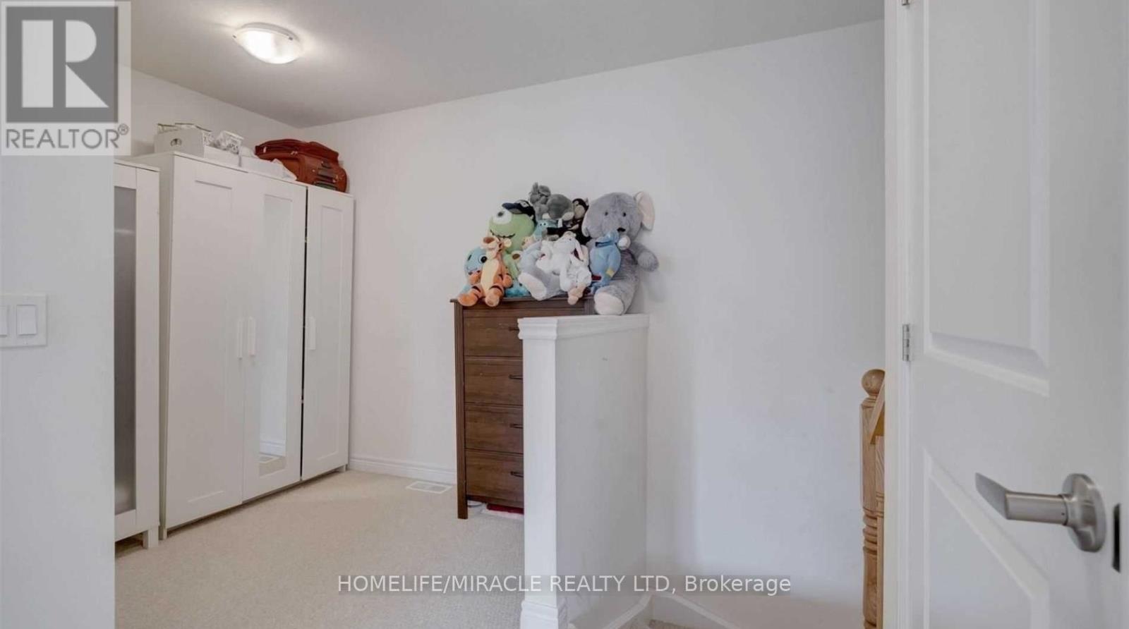 #132 77 DIANA AVENUE - 17