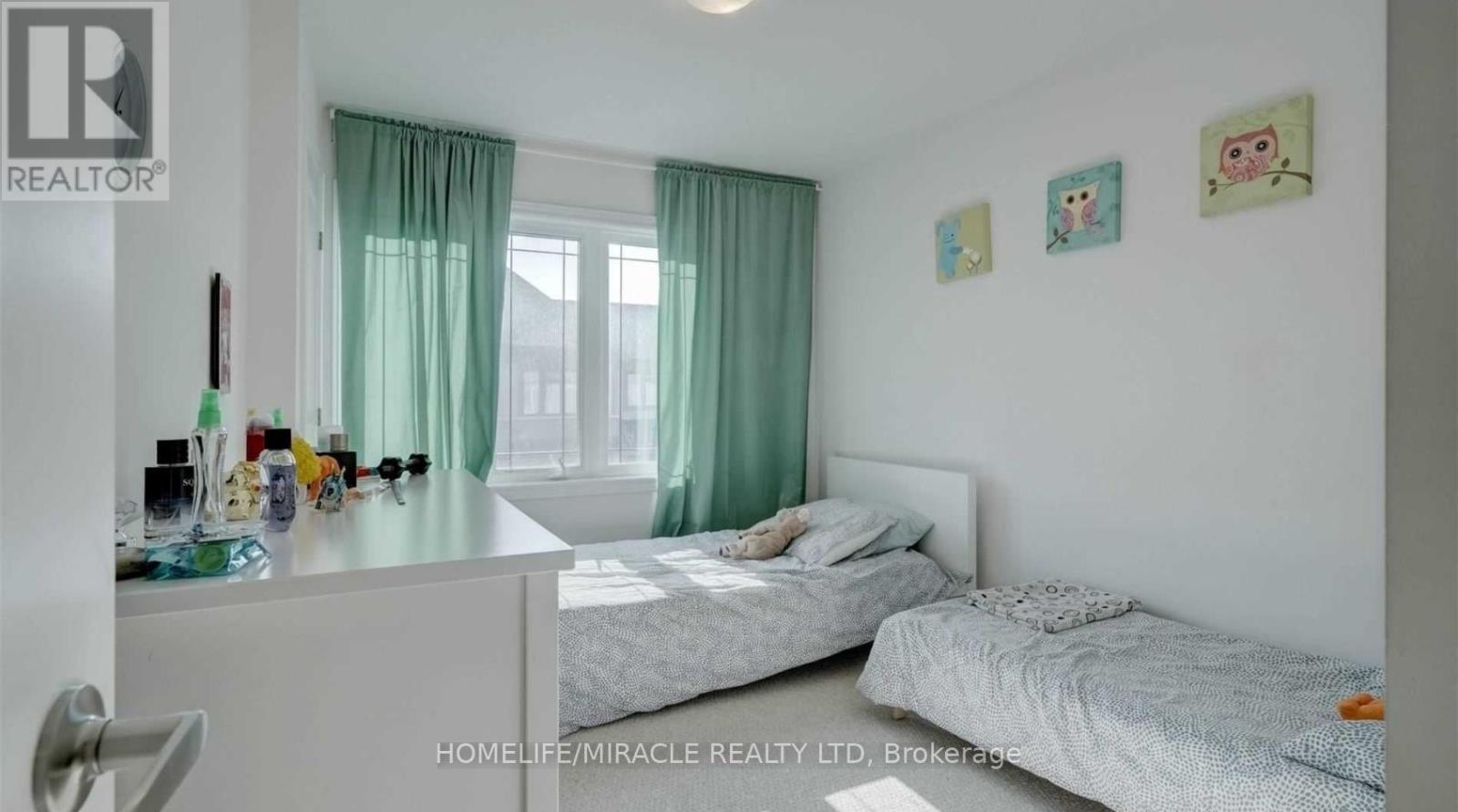 #132 77 DIANA AVENUE - 21