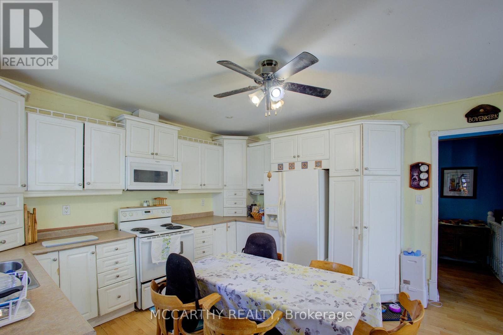 171 OWEN SOUND STREET - 8