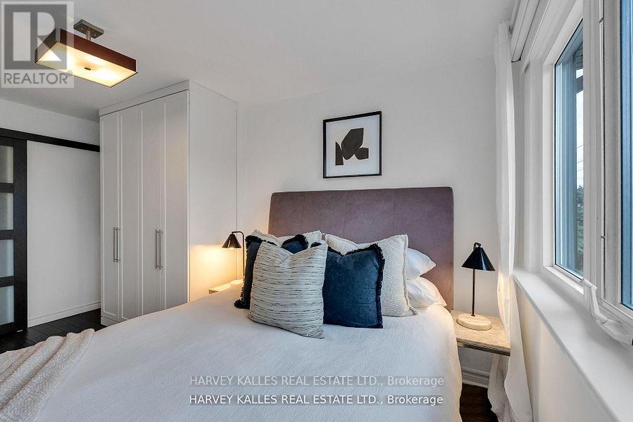 326 GLENHOLME AVENUE - 18