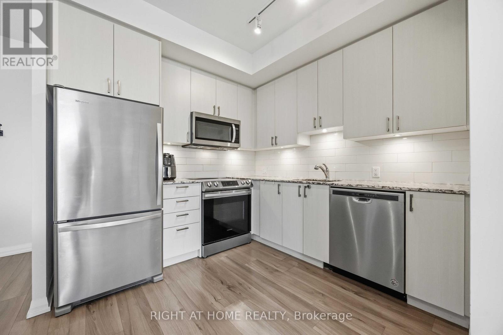 #458 60 ANN OREILLY ROAD - 13