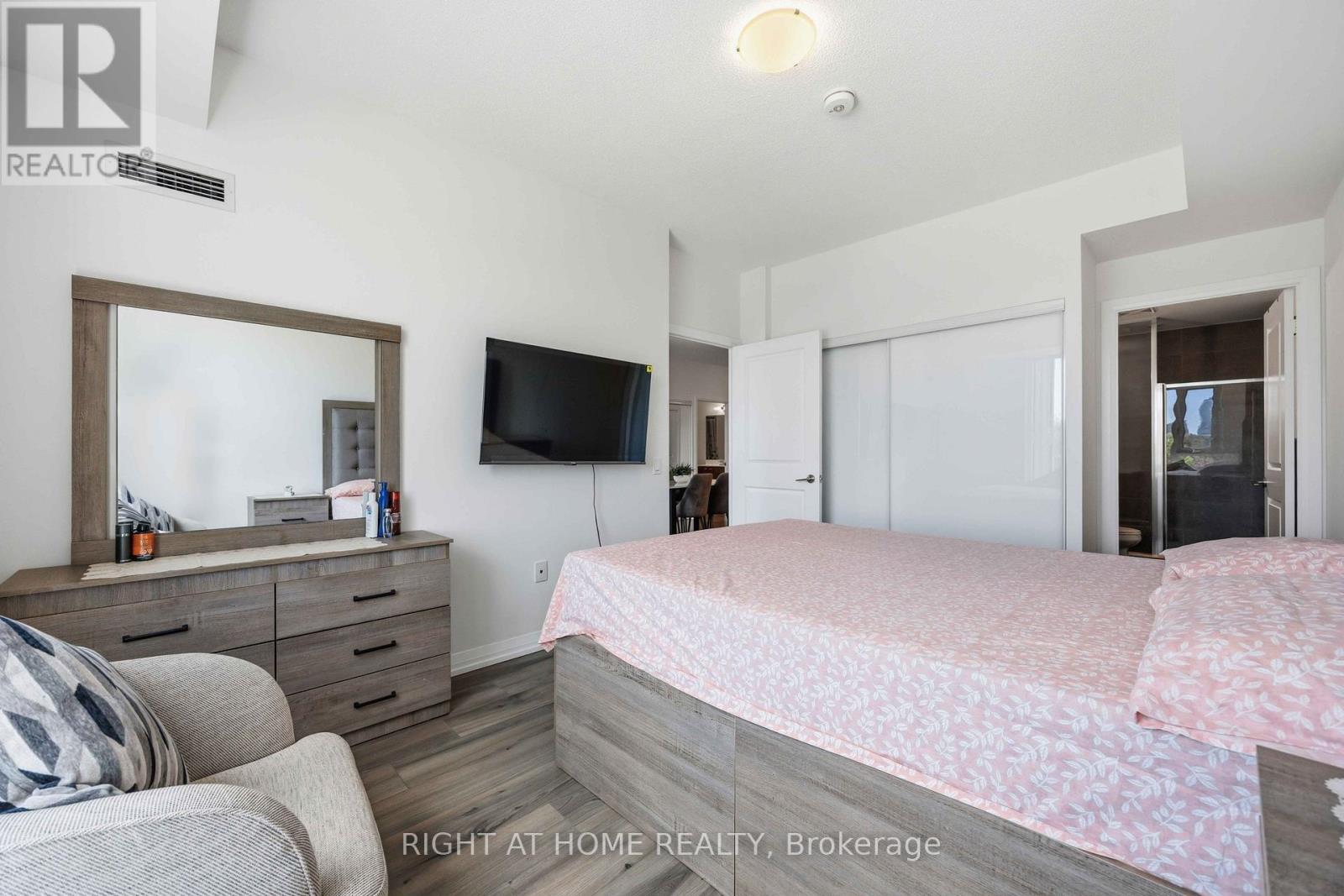 #458 60 ANN OREILLY ROAD - 21