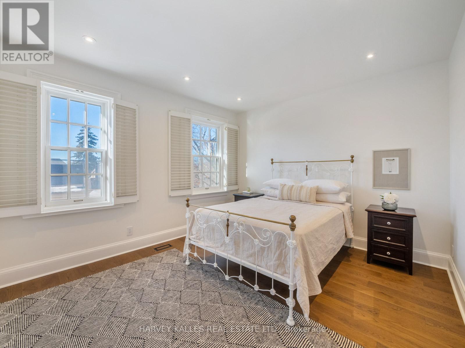 90 OLD FOREST HILL ROAD - 24