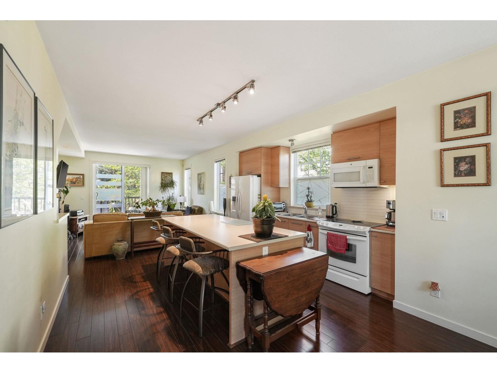 2 Bed, 2 Bath Townhouse for Sale in Surrey – 91 18983 72A AVENUE, Surrey – MLS# R3131464 - Image 7