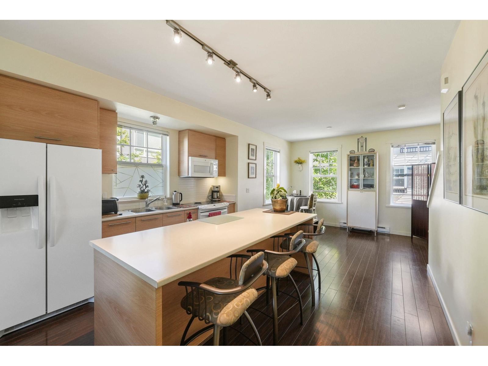 2 Bed, 2 Bath Townhouse for Sale in Surrey – 91 18983 72A AVENUE, Surrey – MLS# R3131464 - Image 6