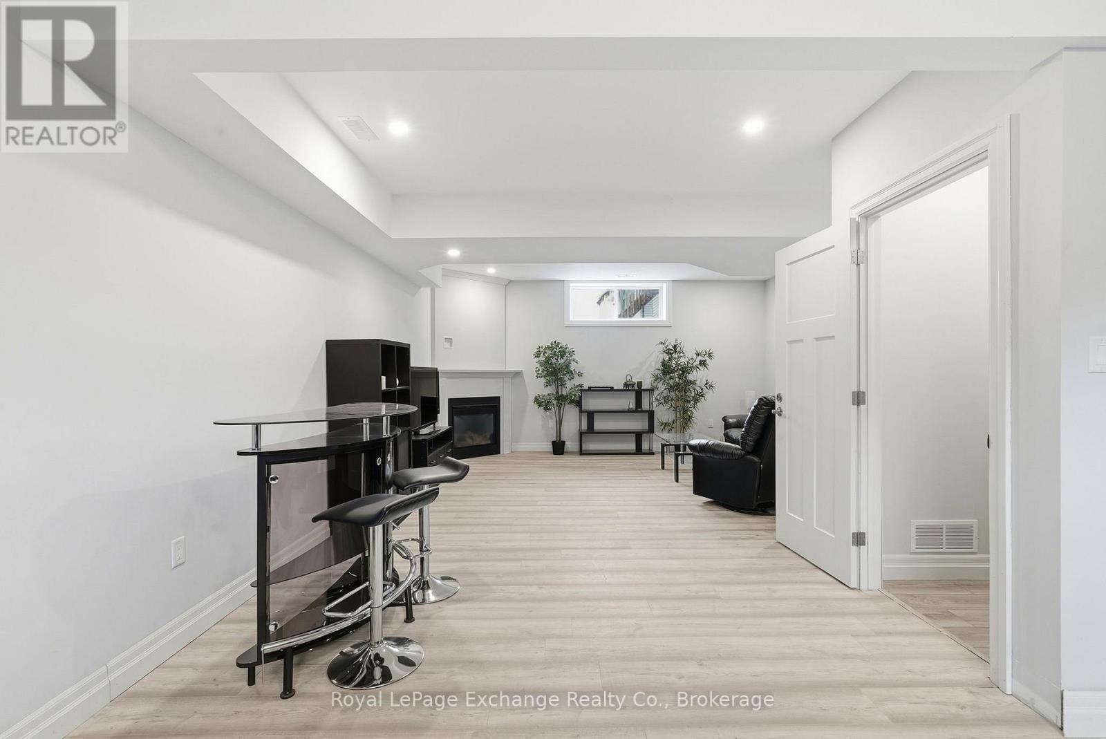 56 CHESLEY STREET - 32