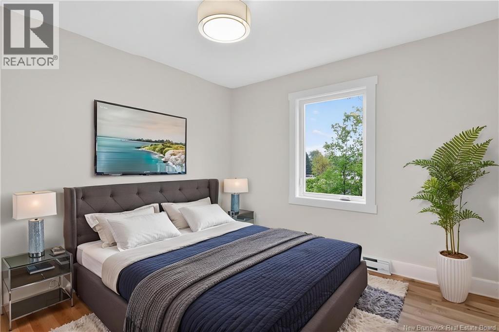 102 & 104 Francfort Crescent - 24