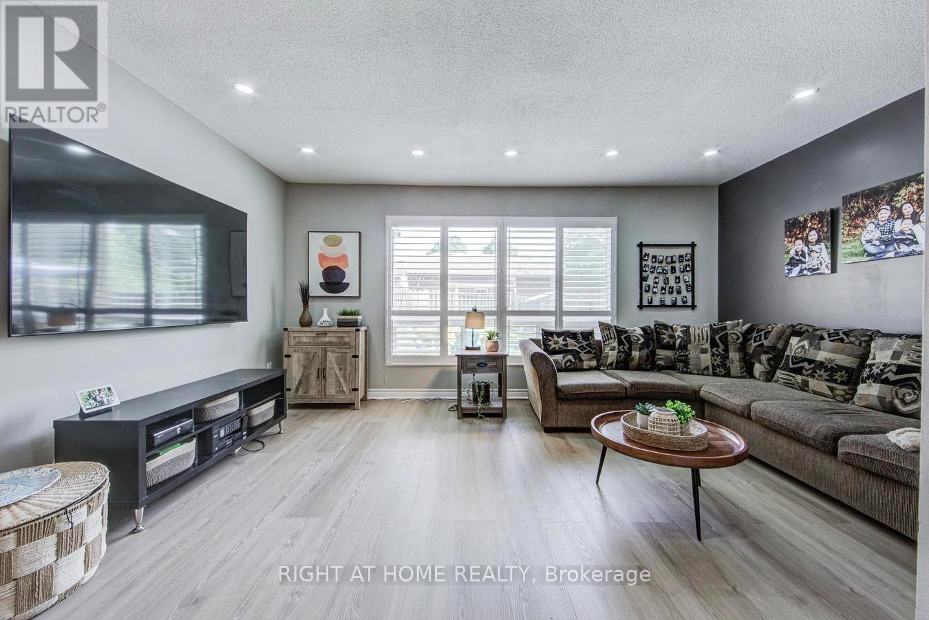 1153 SOUTHDALE AVENUE N - 14