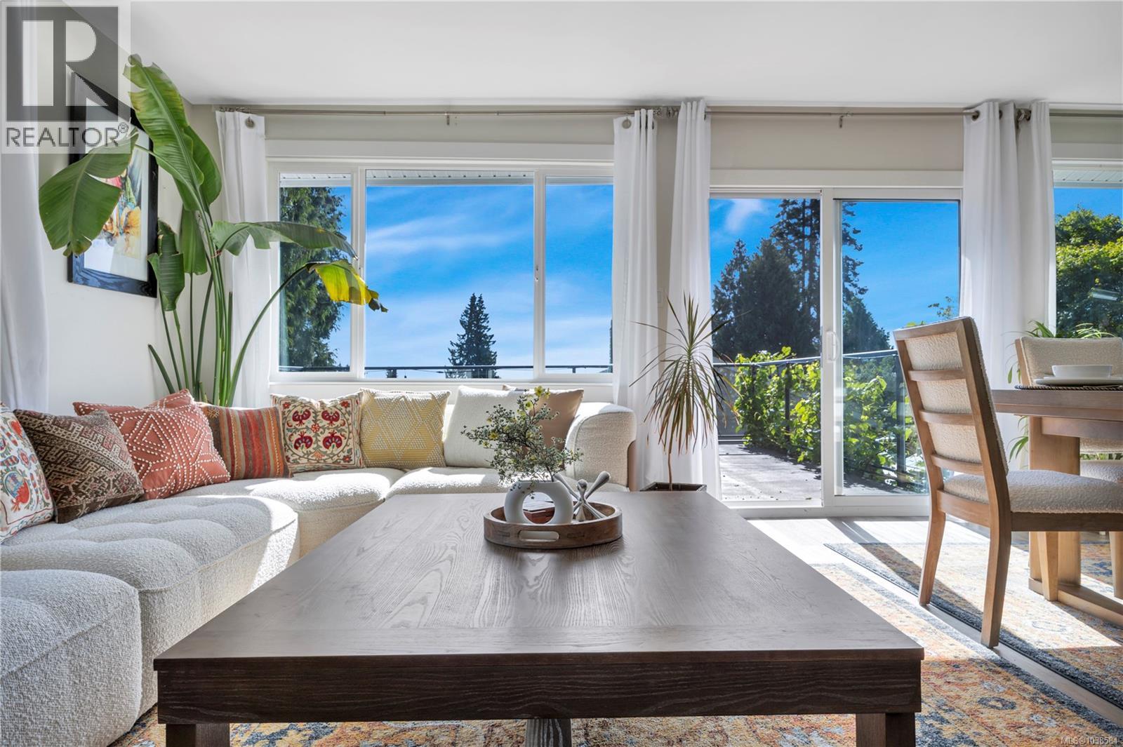 1860 Bay St, Nanaimo