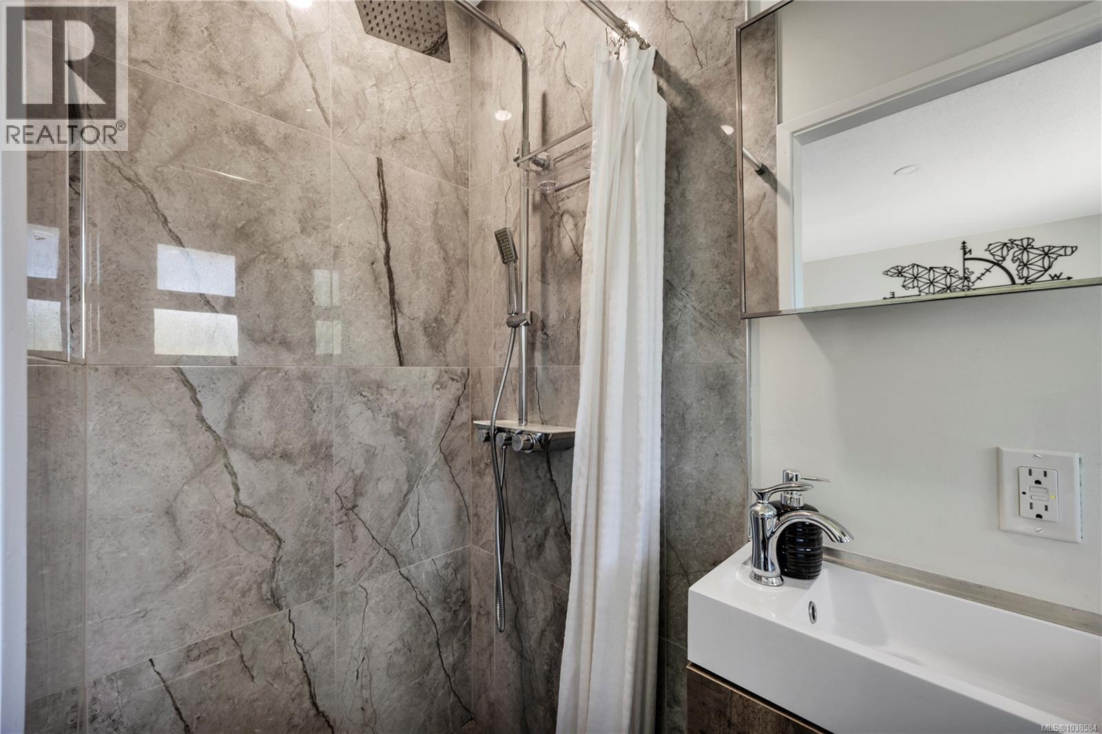1860 Bay St, Nanaimo