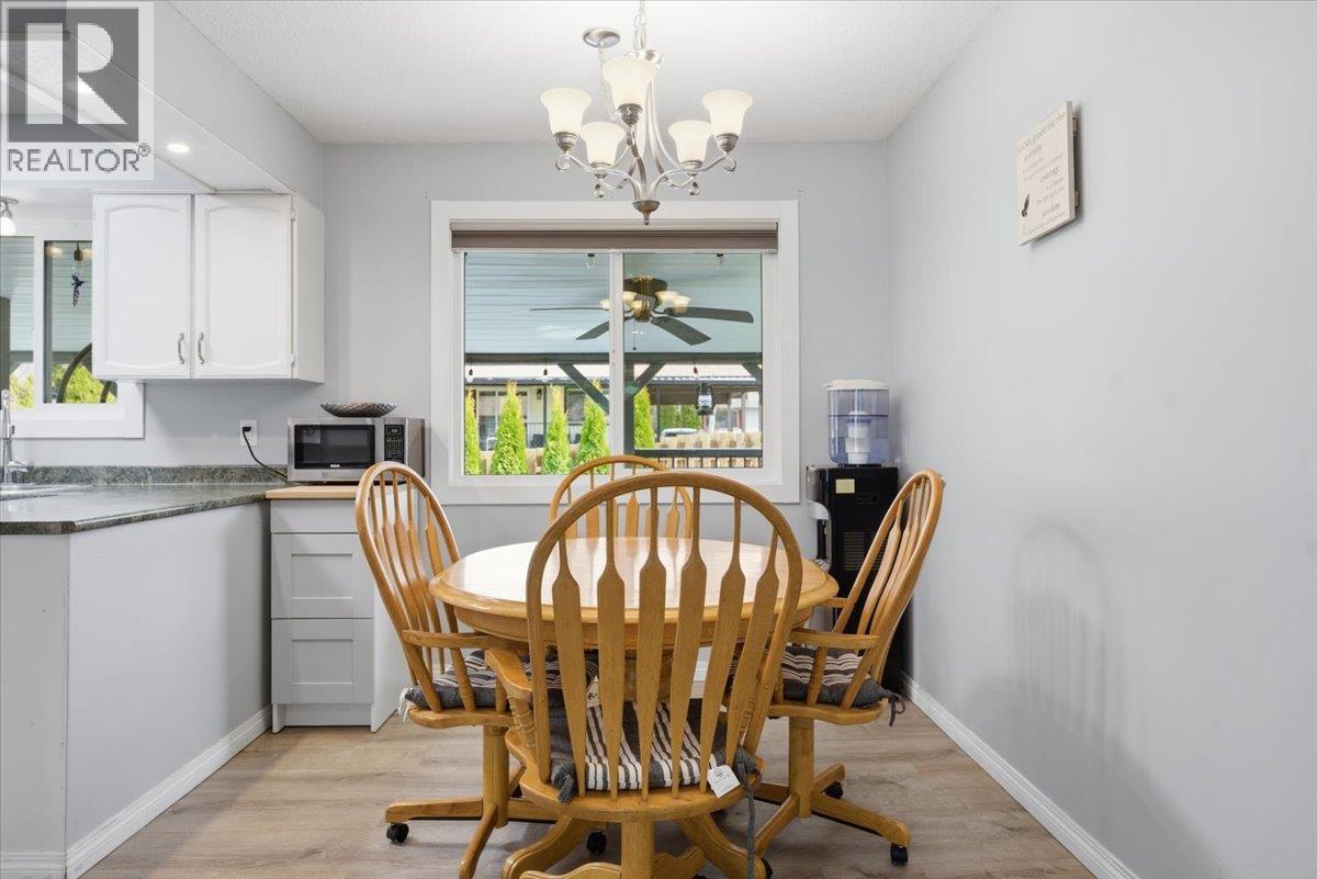 330 27 Street NE - 8