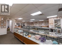 223 Christina Street North, Sarnia, ON N7T5V1 Photo 25