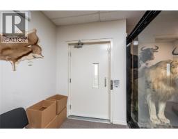 223 Christina Street North, Sarnia, ON N7T5V1 Photo 27