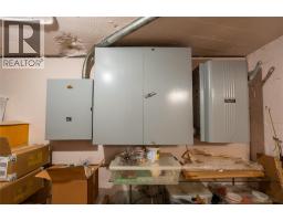 223 Christina Street North, Sarnia, ON N7T5V1 Photo 31