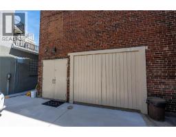 223 Christina Street North, Sarnia, ON N7T5V1 Photo 6