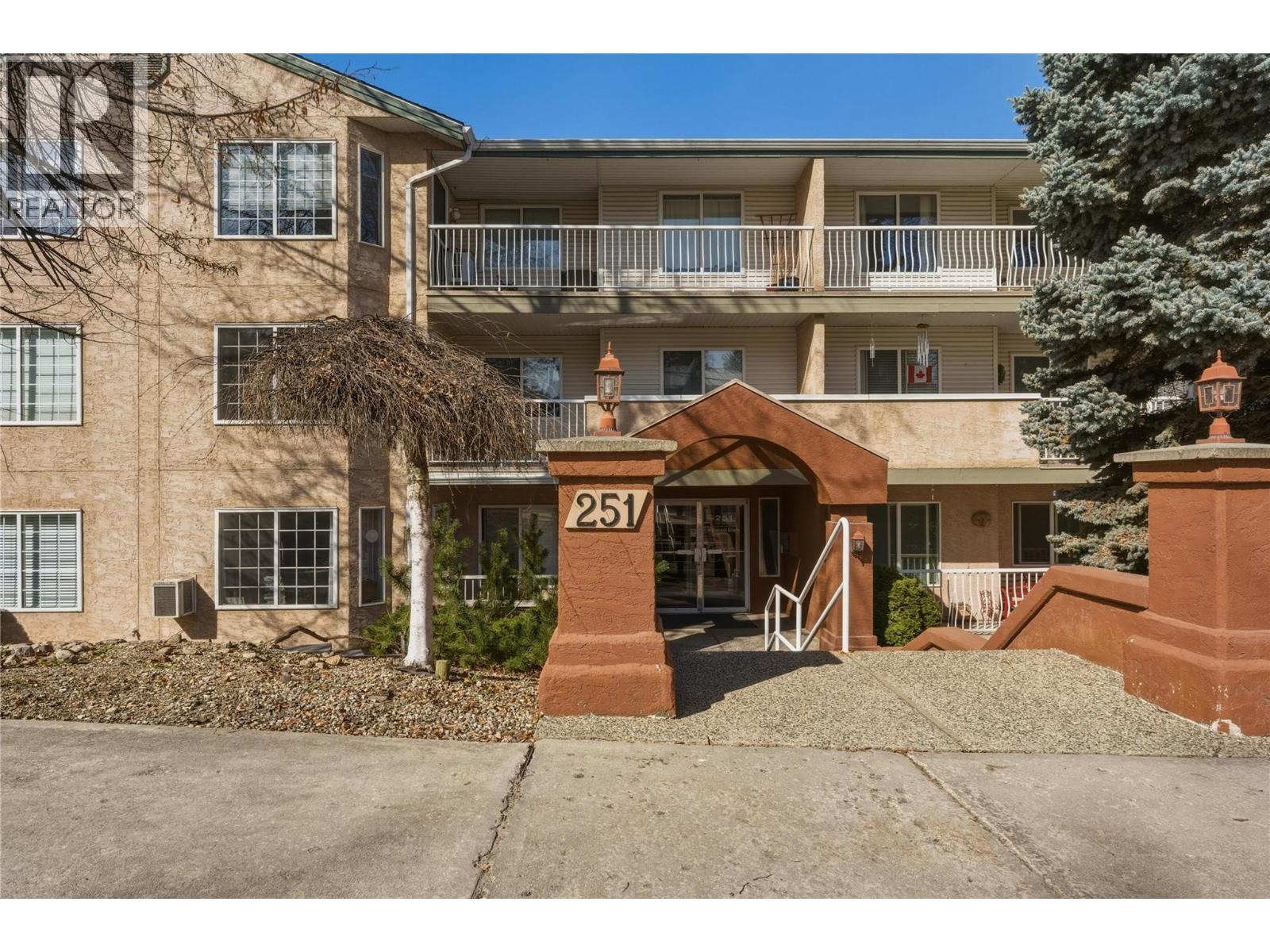 251 6 Street SE Unit# 104, Salmon Arm