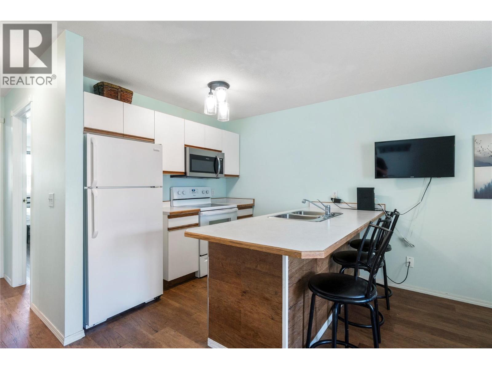 #243 213 White Pine Crescent - 18