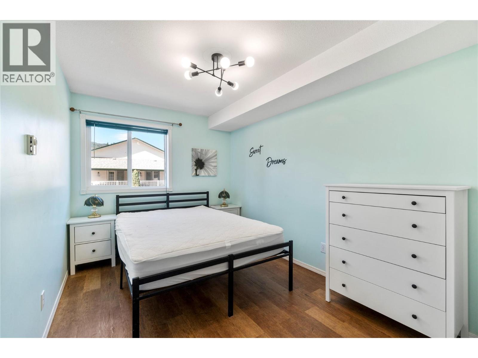 #243 213 White Pine Crescent - 28