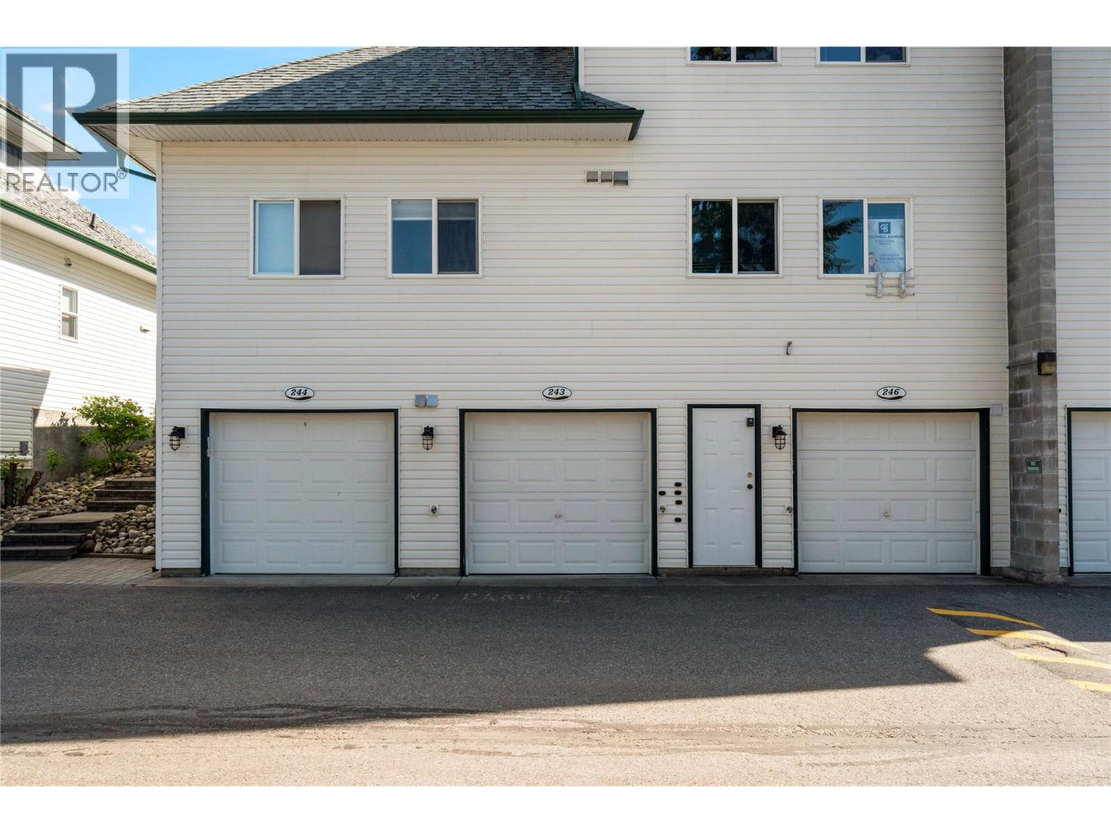 #243 213 White Pine Crescent - 40