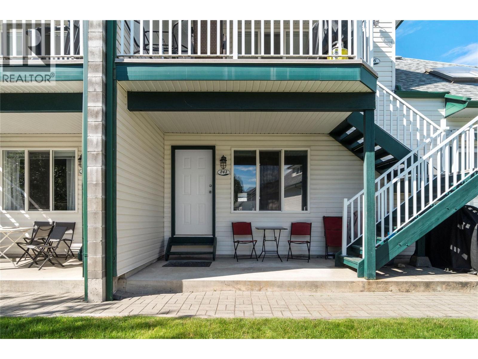 #243 213 White Pine Crescent - 36